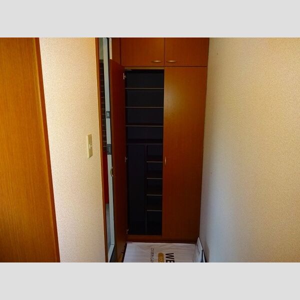 玄関 (シューズBOX)