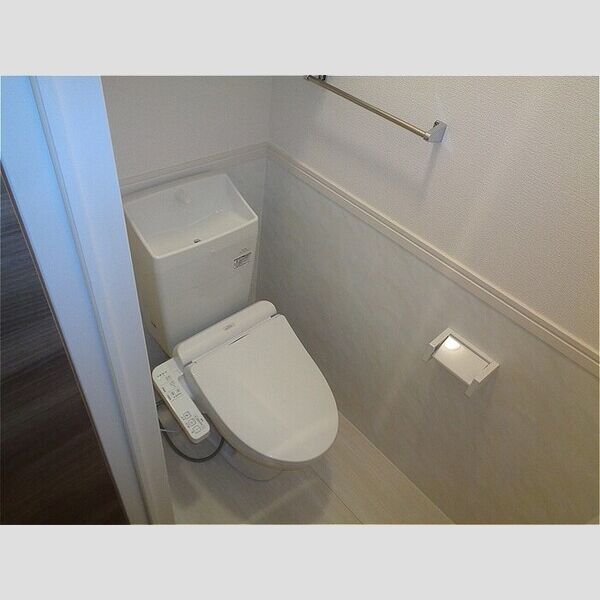 トイレ (温水洗浄暖房便座)