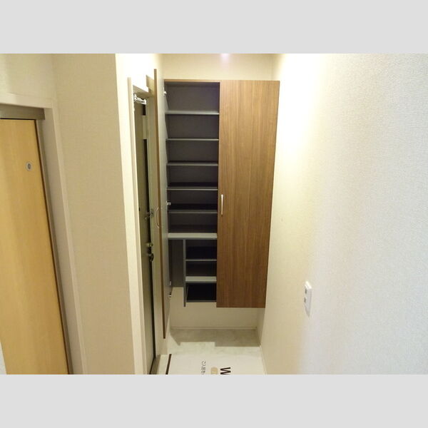 玄関 (シューズBOX)