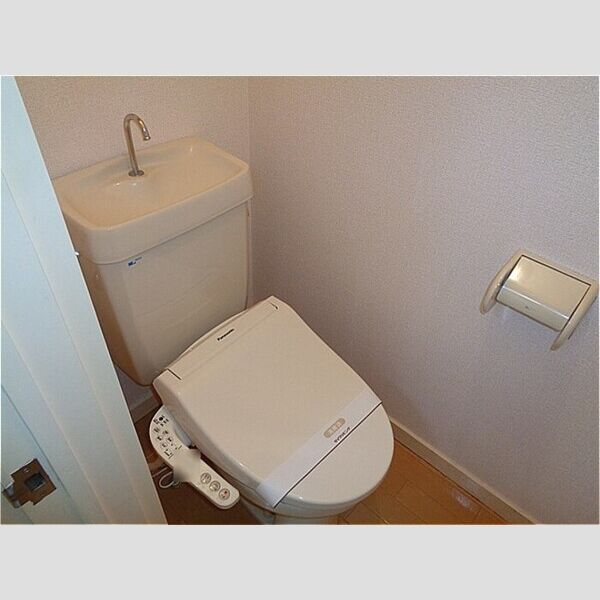 トイレ (温水洗浄暖房便座)