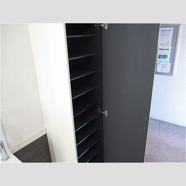 玄関 (シューズBOX)