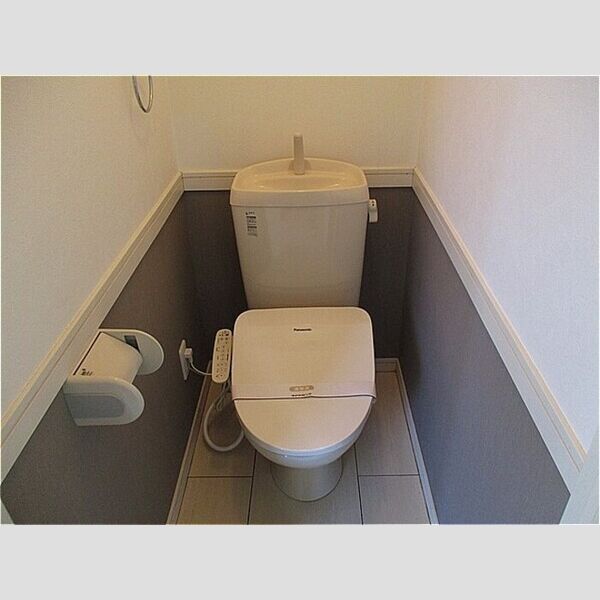 トイレ (温水洗浄暖房便座)