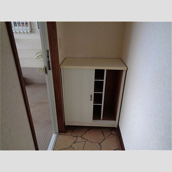 玄関 (シューズBOX)