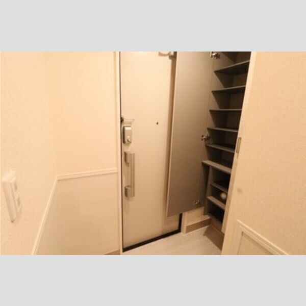 玄関 (玄関)
