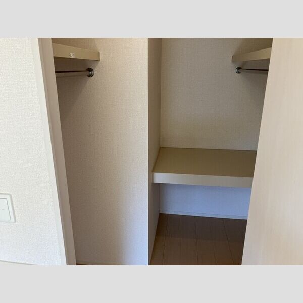 収納 (クローゼット)