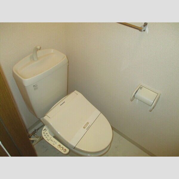 トイレ (温水洗浄暖房便座)