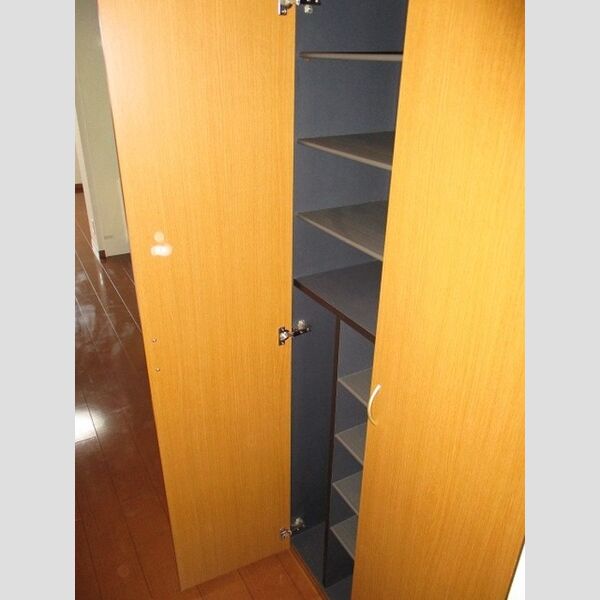 玄関 (シューズBOX)