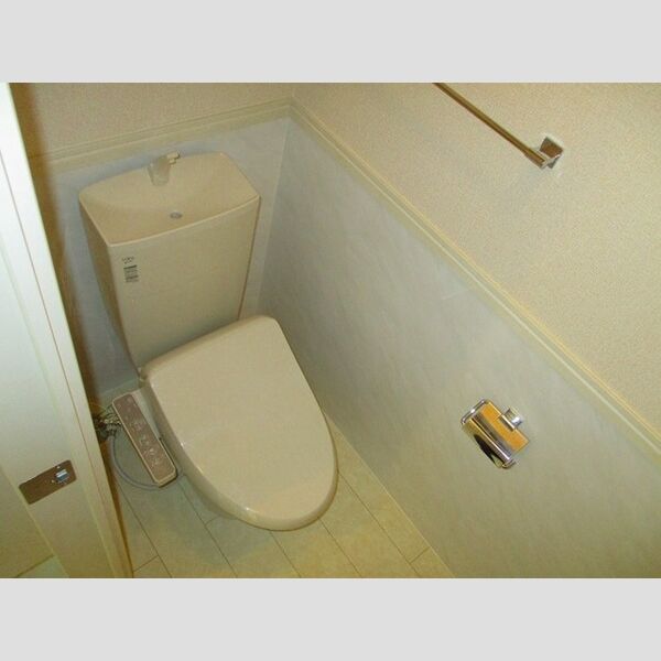 トイレ (温水洗浄暖房便座)