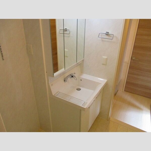 洗面所 (洗髪洗面化粧台)