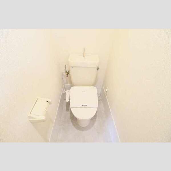 トイレ (温水洗浄暖房便座)