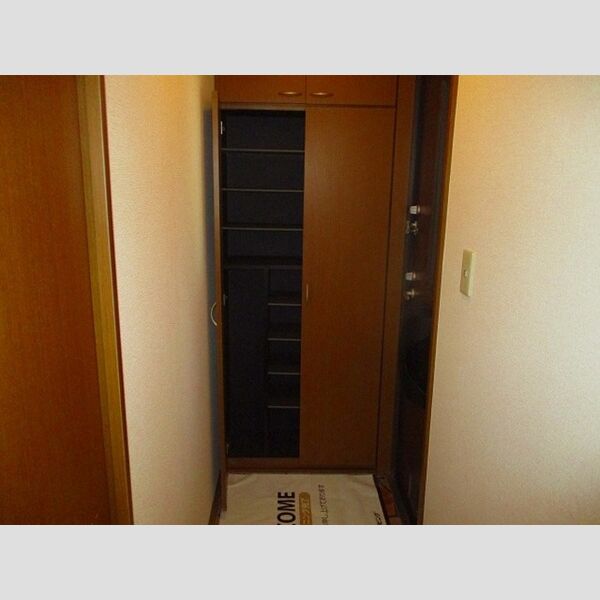玄関 (シューズBOX)