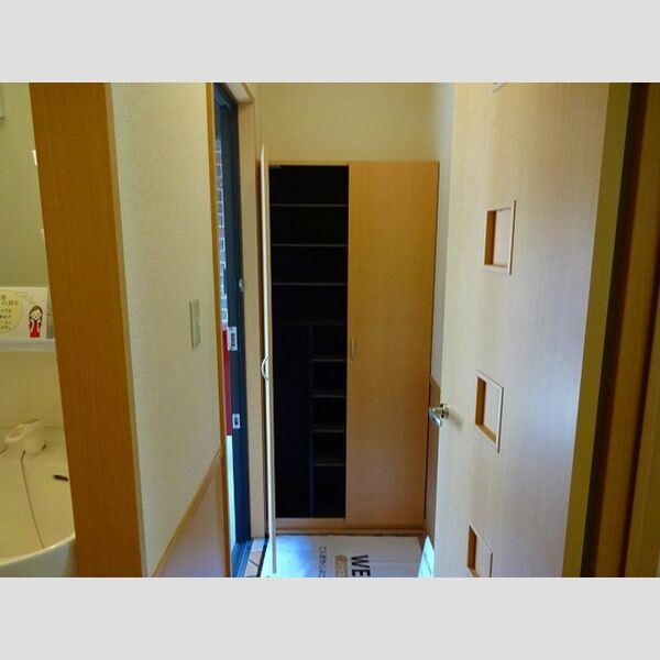 玄関 (シューズBOX)