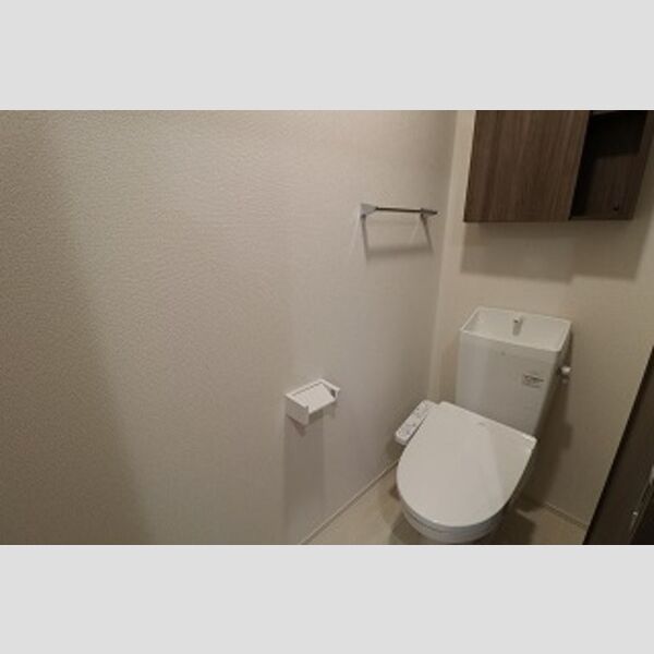 トイレ (温水洗浄暖房便座)