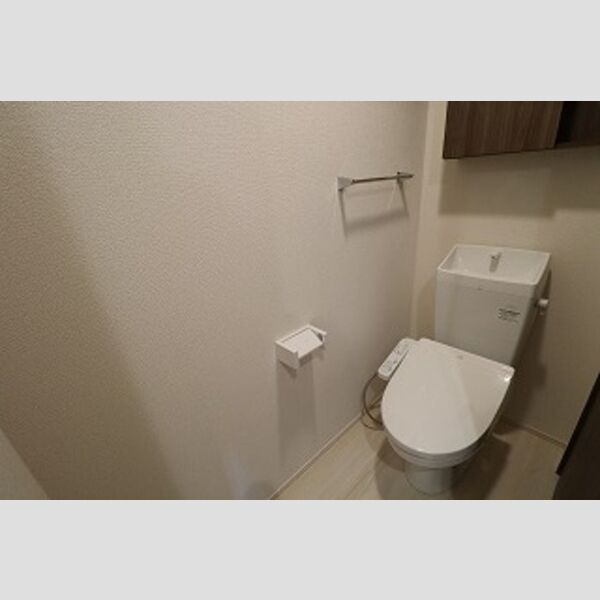 トイレ (温水洗浄暖房便座)