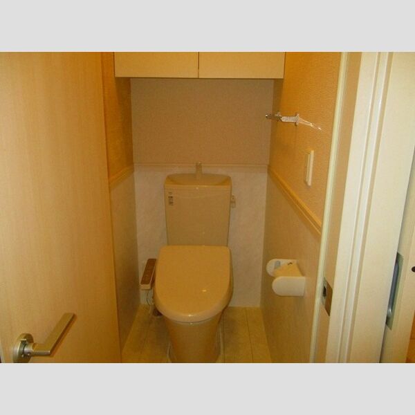 トイレ (温水洗浄暖房便座)