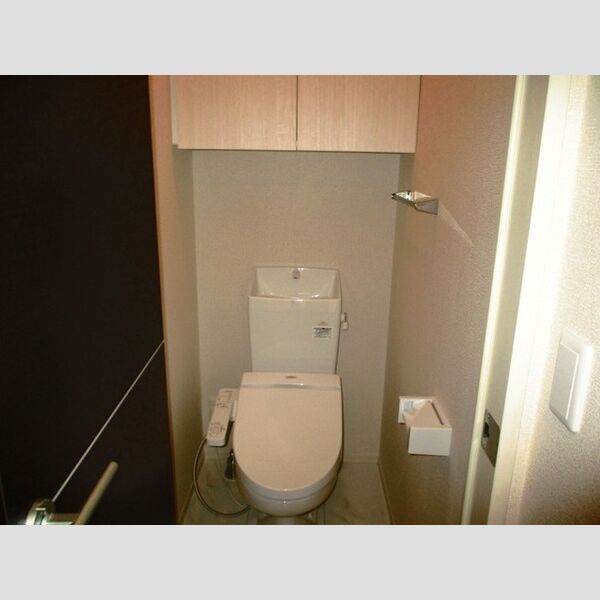 トイレ (温水洗浄暖房便座)