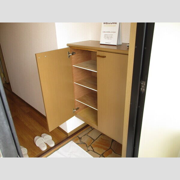 玄関 (シューズBOX)