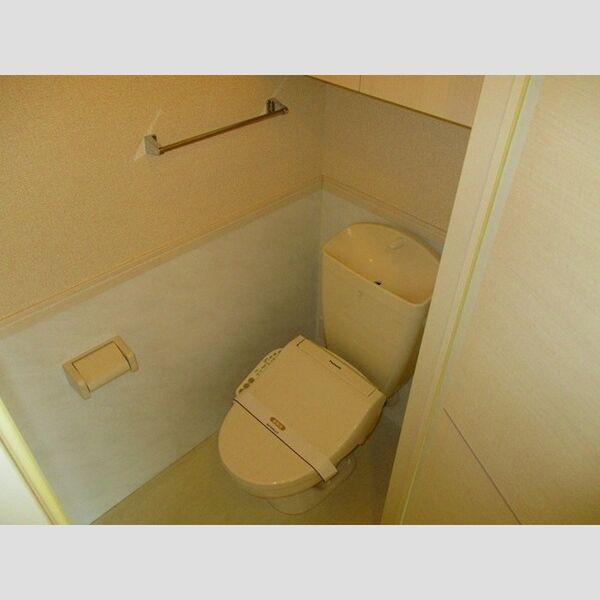 トイレ (温水洗浄暖房便座)