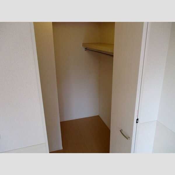 収納 (ウォークインクローゼット)