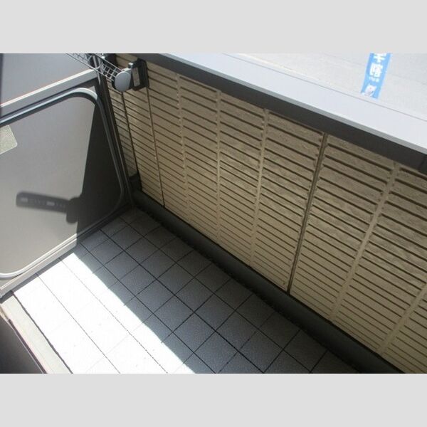 バルコニー・ベランダ (バルコニー)