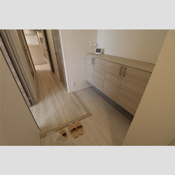 玄関 (玄関)