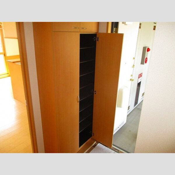 玄関 (シューズBOX)