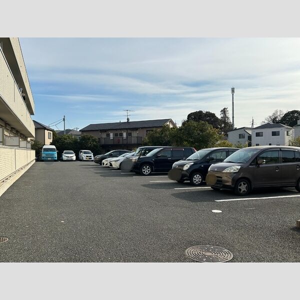 駐車場 (駐車場)
