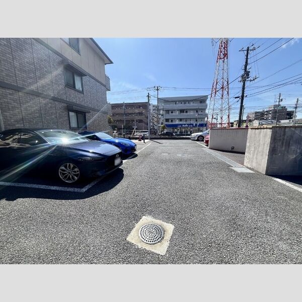 駐車場 (駐車場)