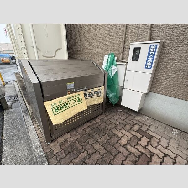 現地周辺 (ゴミステーション)