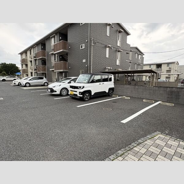 駐車場 (駐車場)