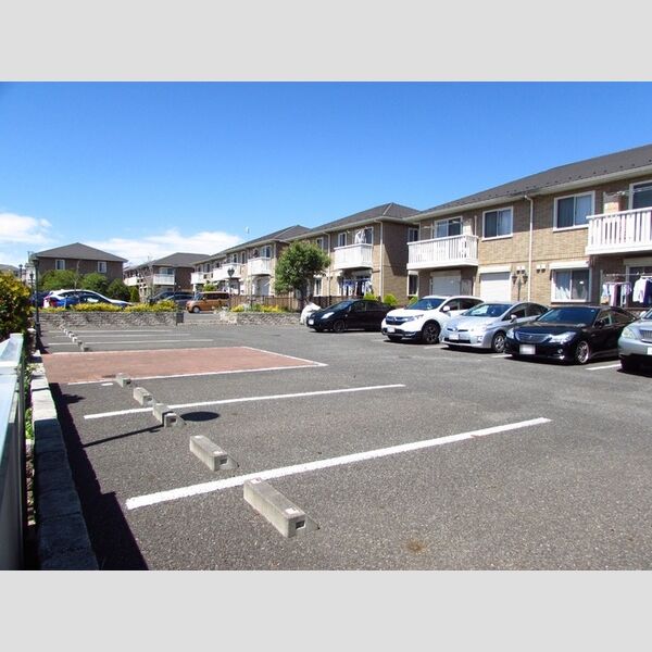 駐車場 (駐車場)