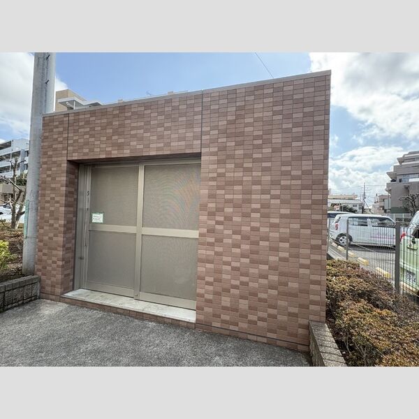 現地周辺 (ゴミステーション)