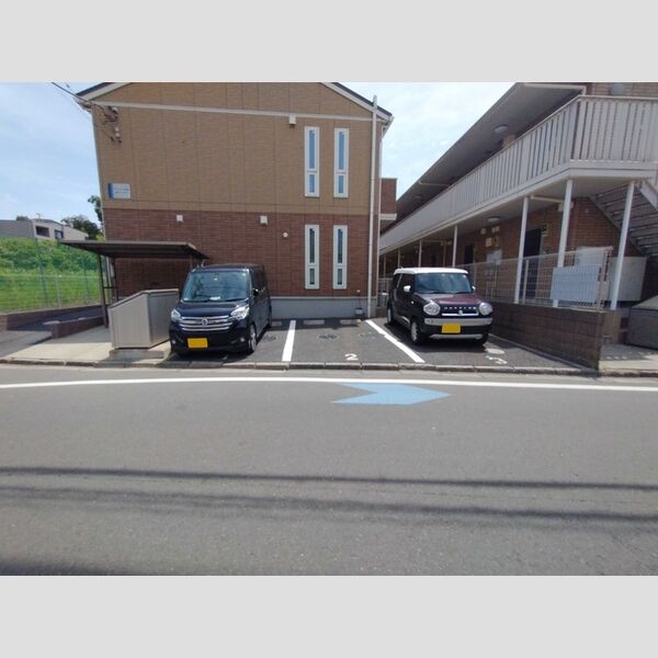 駐車場 (駐車場)