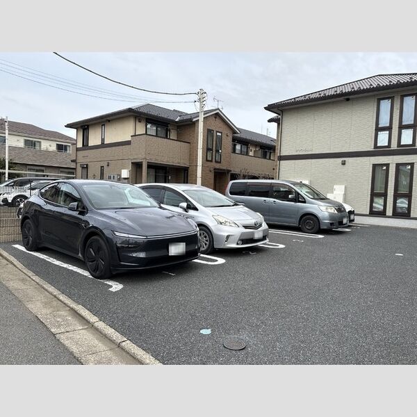 駐車場 (駐車場)