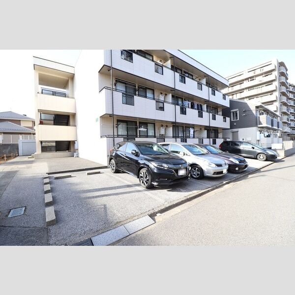 駐車場 (駐車場)