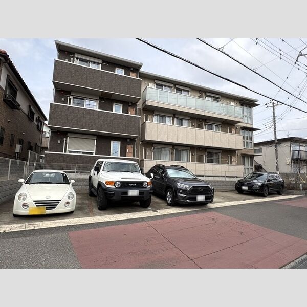 駐車場 (駐車場)