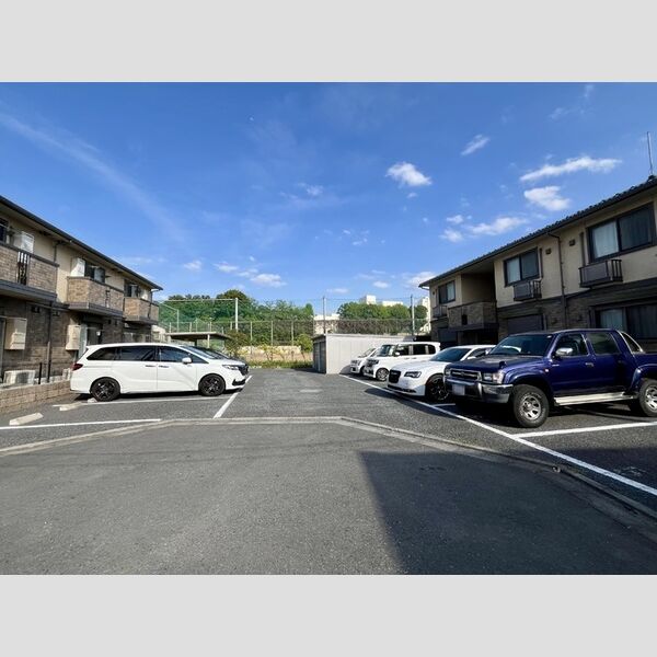 駐車場 (駐車場)