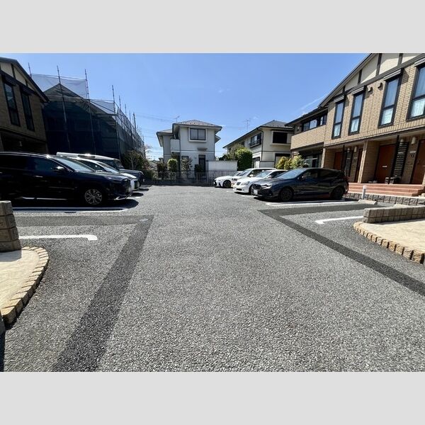 駐車場 (駐車場)