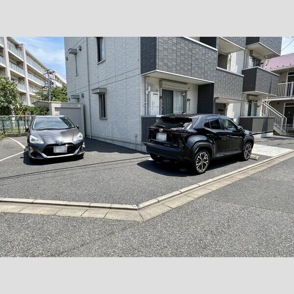 駐車場 (駐車場)