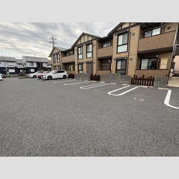 駐車場 (駐車場)