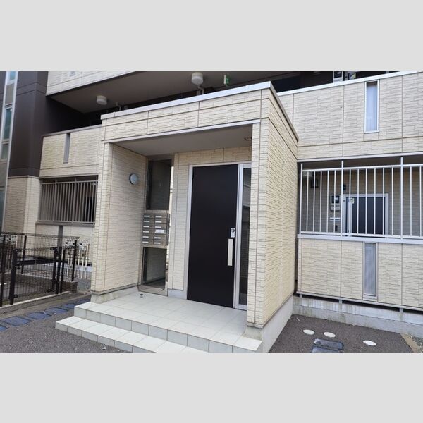 エントランス (エントランス2)