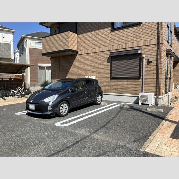 駐車場 (駐車場)