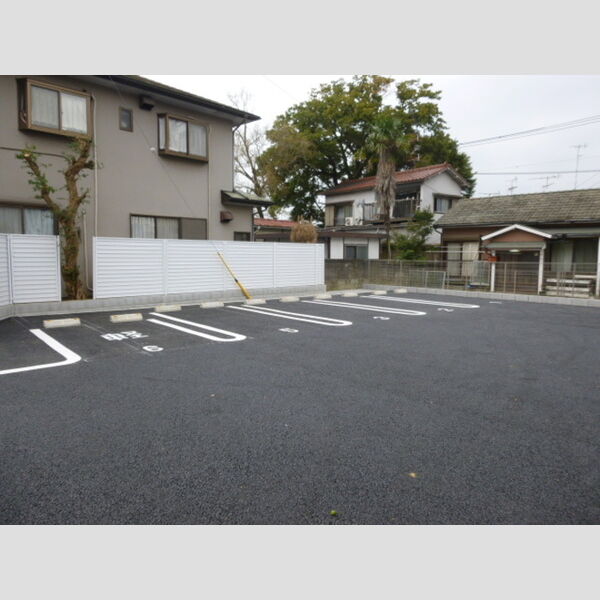 駐車場 (駐車場)