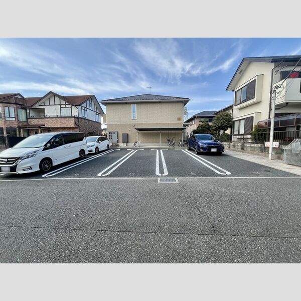 駐車場 (駐車場)