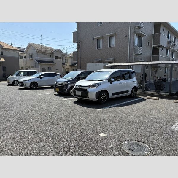 駐車場 (駐車場)