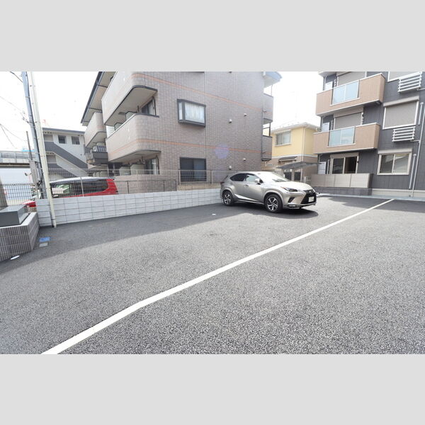 駐車場 (駐車場)