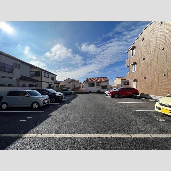 駐車場 (駐車場)