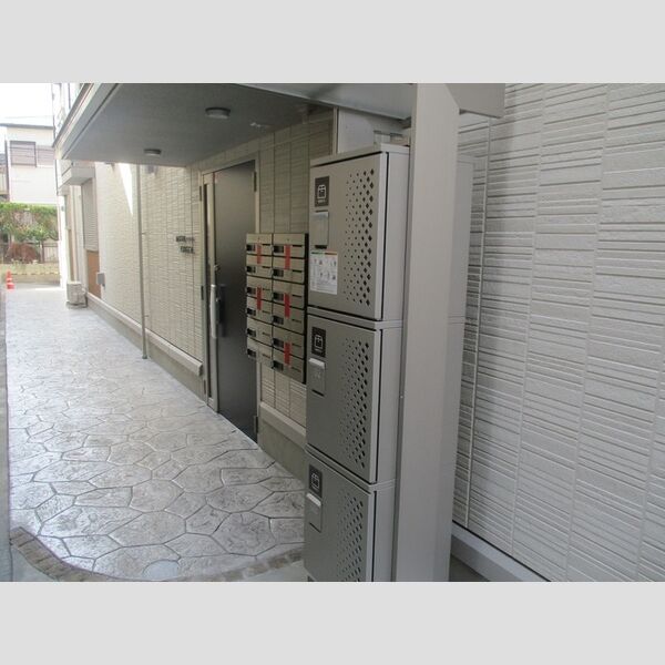 エントランス (エントランス)