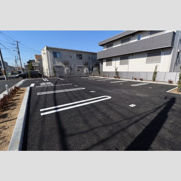 駐車場 (駐車場)