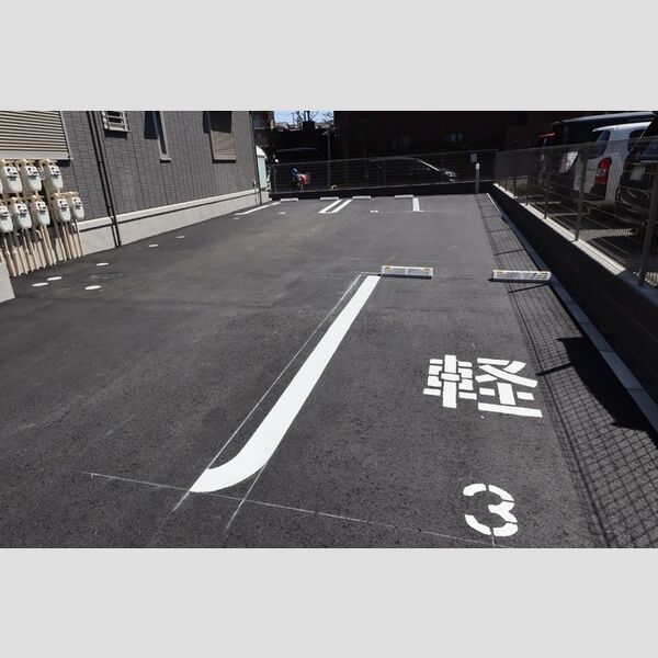 駐車場 (駐車場)